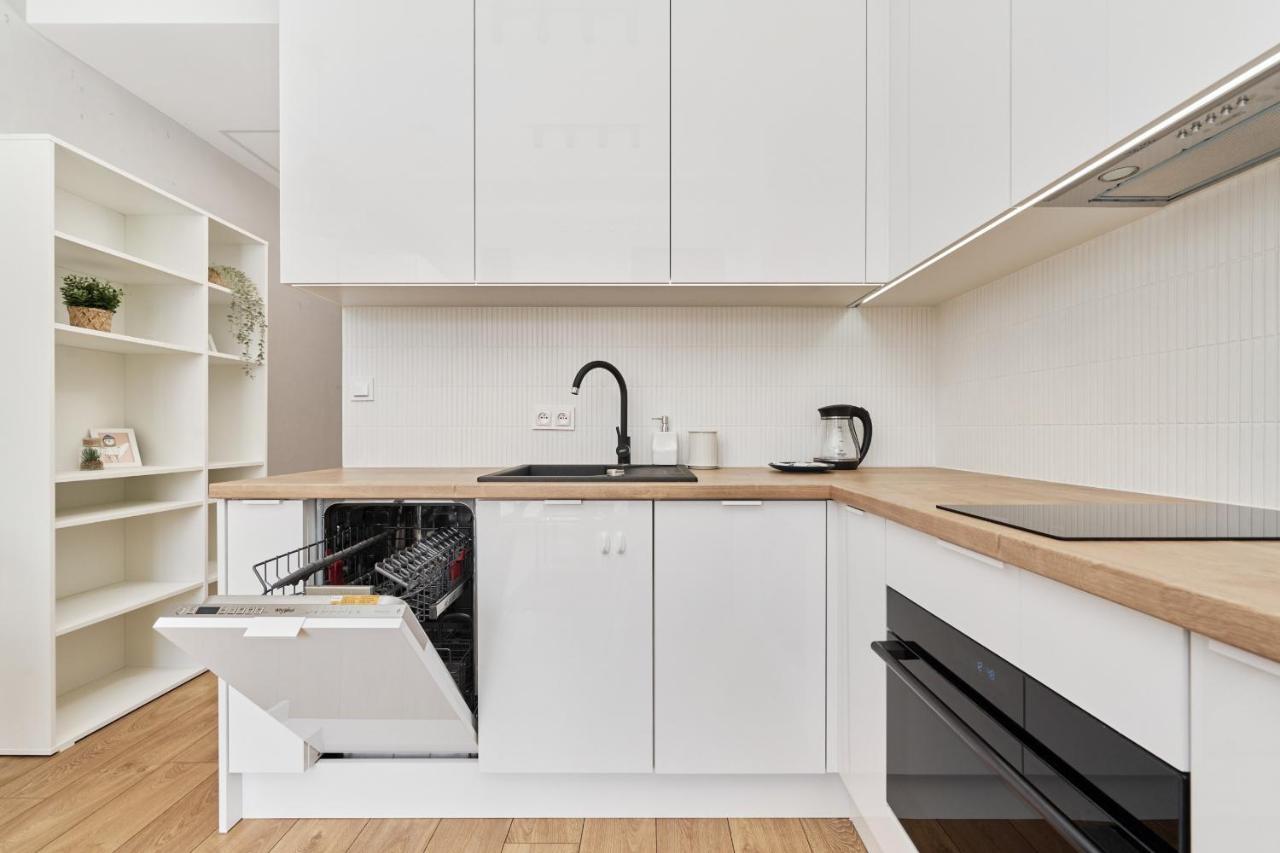 Apartment By The Oder River Wroclaw By Noclegi Renters 외부 사진
